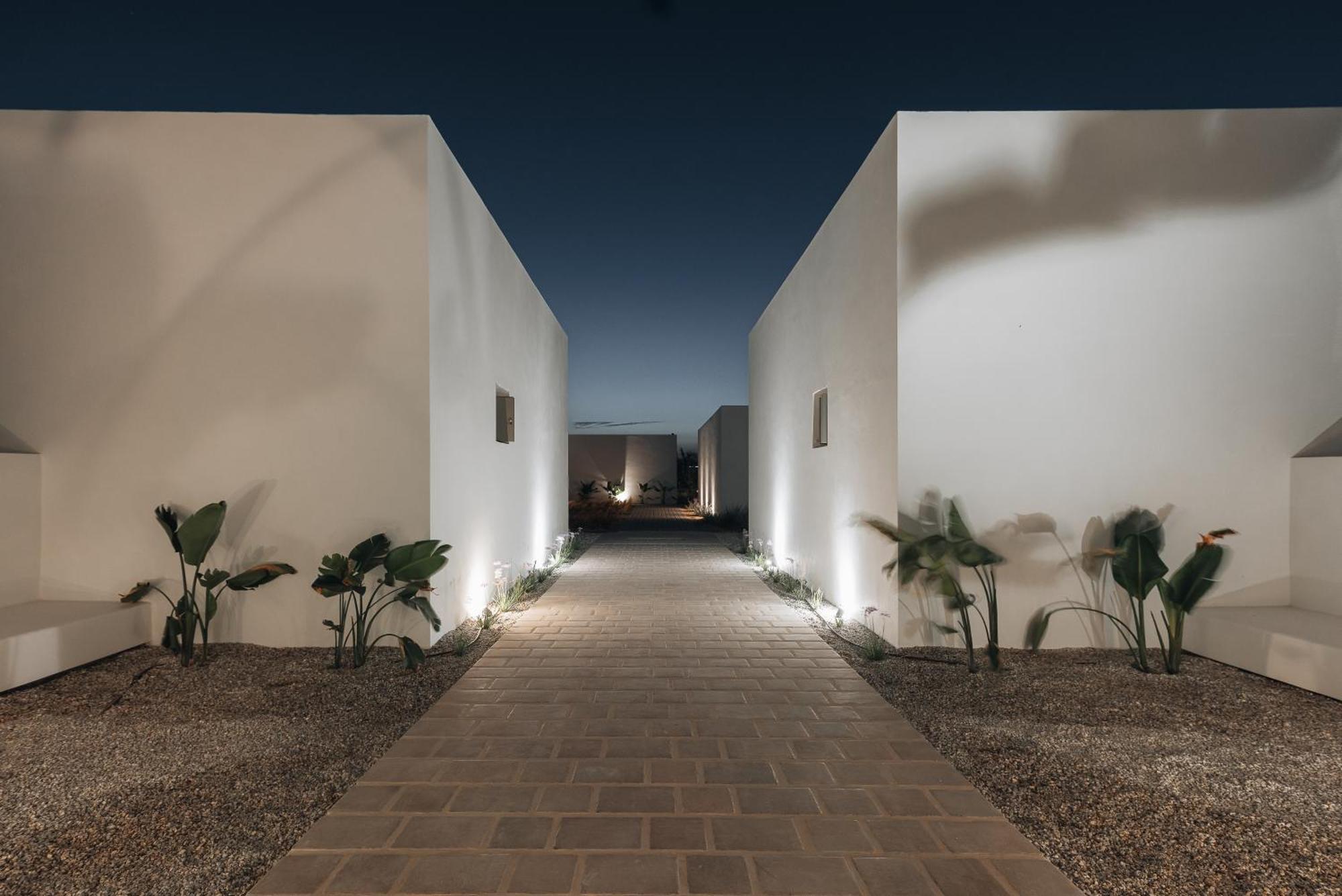 Cove Paros Hotel เนาซา ภายนอก รูปภาพ